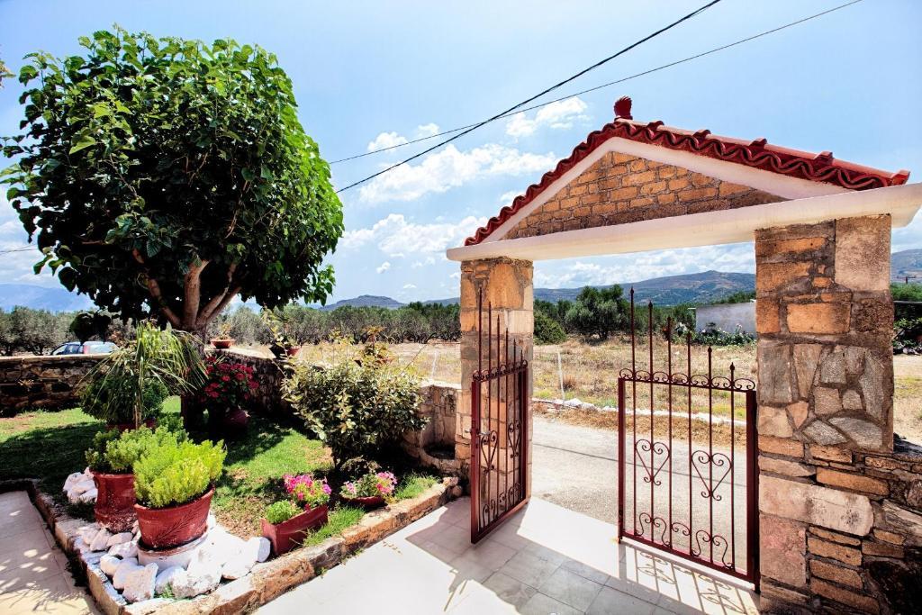 Olive Tree Apartment Kalivianí Exterior foto